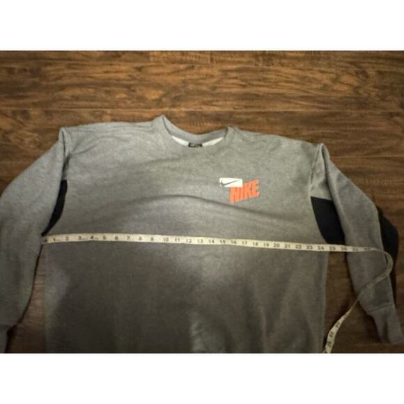 Nike Gray and Black Sweatshirt - Picture 5 of 5